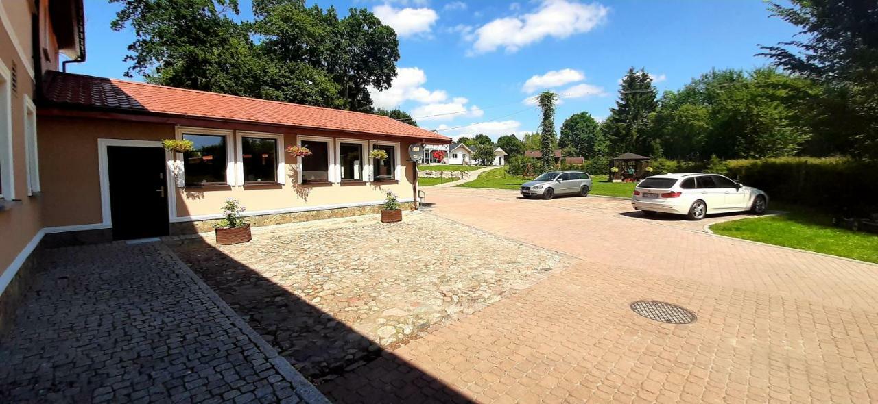 Zajazd Zamkowy - Schlossgasthof Кронк Екстер'єр фото